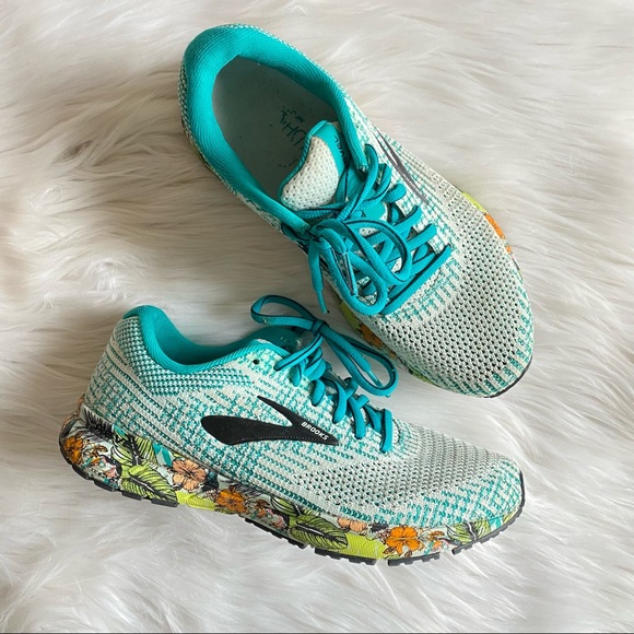 brooks tropical collection